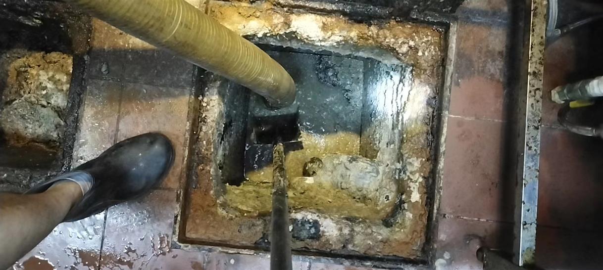 雨花台化油池清理-污水池清掏